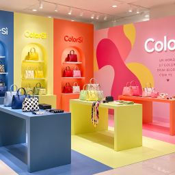 Corner shop-in-shop personalizzato ColorSì per borse e accessori